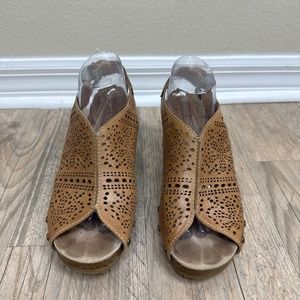 PIKOLINOS Tan Cut-Out Wedge Shoes